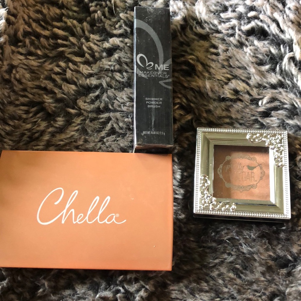 Eyeshadow and bronzer package
